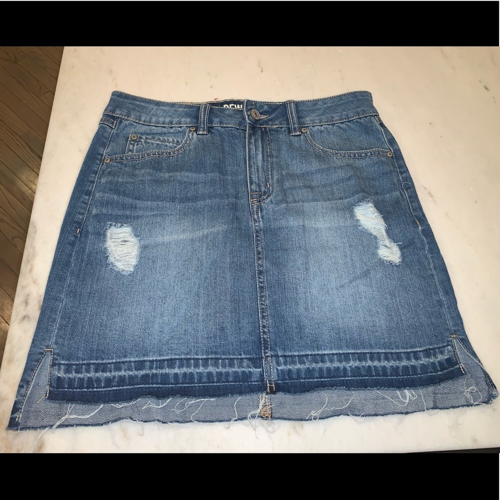 Denim ripped skirt
